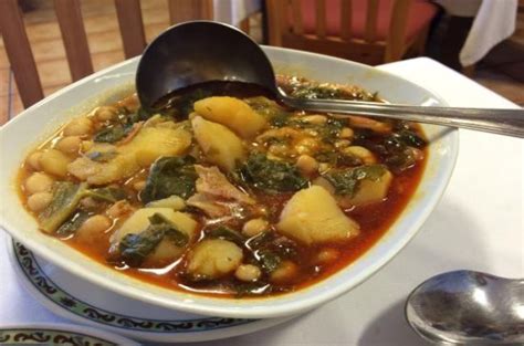 Restaurantes de fomento de la cocina asturiana casa fermín casa gerardo casa tataguyo del arco deloya el asador de abel la pondala la taberna del zurdo. Comida típica Asturiana - Tuscasasrurales.com