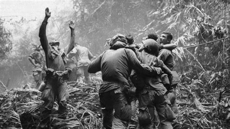 7 Iconic Photos From The Vietnam War Era History