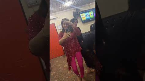 pakistani hostel hot girls dance in hostelroom indian sexy college hostel girl dance youtube