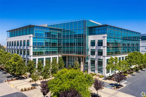 Facebook Parent Meta Signs Silicon Valley Office Leases For Almost Million Square Feet