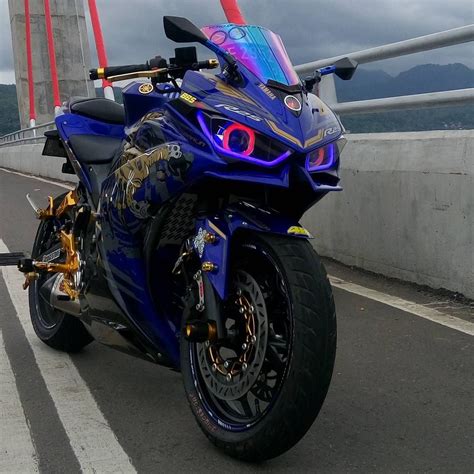 Yamaha r25 için aksesuarlar ve orijinal yedek parçalar. ACCESSORIES & SPARE PART di Instagram "Total project by ...