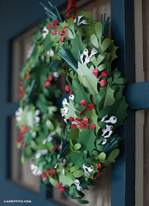Make A Paper Christmas Wreath Lia Griffith