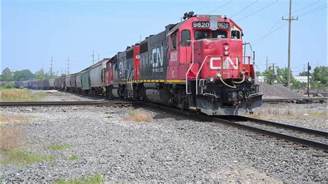 Transferring Hoppers To The Decatur And Eastern Illinois Rr Gp38 2s