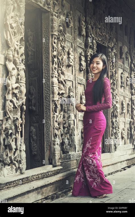 Burmese Woman Portrait In Traditional Dress Stock Photo Alamy