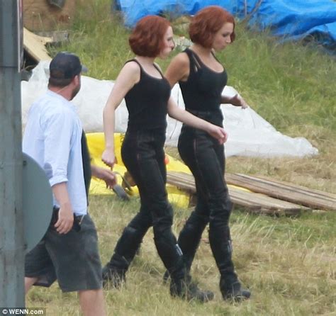 Pregnant Scarlett Johanssons Body Doubles Film On Avengers Age Of