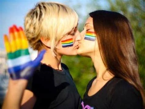 Facebook Criticised For Removing Lesbian Kiss Posted To Mark Anti