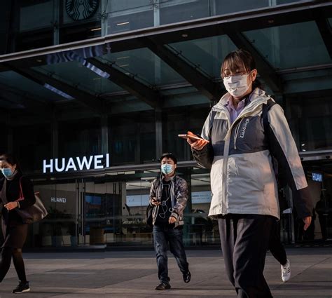 Chinas Huawei Says Sales Down 165 Amid Us Sanctions