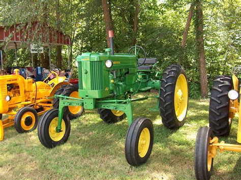 Pin On Antique John Deere Tractors