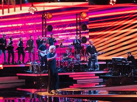 Dem fügte der kremlsprecher hinzu, er selbst habe bislang nicht die möglichkeit gehabt, sich mit dem. TV-Produktionsbau: Gottschalks große 80er-Show - die Musik ...