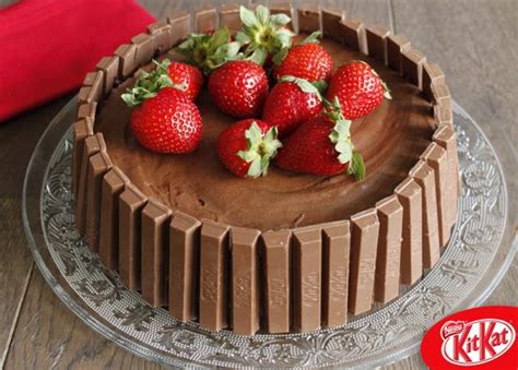 Great savings & free delivery / collection on many items. CAKE WITH CHOCOLATE MOUSSE AND STRAWBERRIES | Kit kat ...