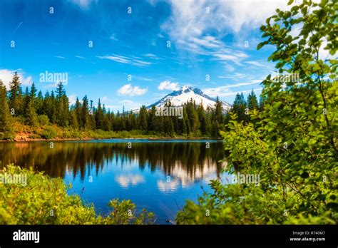 Mt Hood Reflecting In Mirror Lake In Mt Hood National Forest Stock