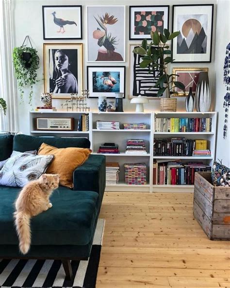 36 Minimalist Bookshelf Decorating Ideas For Amaze Living Room Design