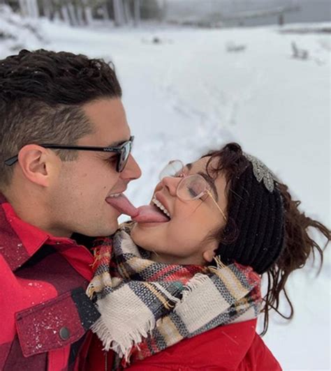 Sarah Hyland And Wells Adams Share Tongue Touching Selfie From Lake