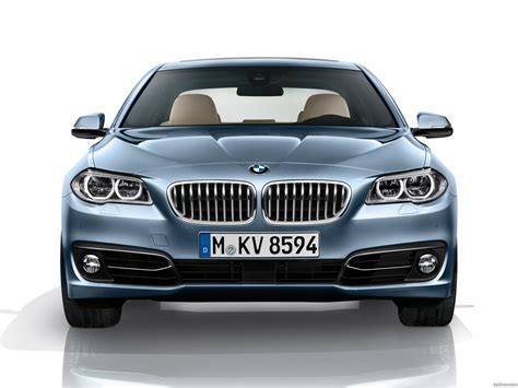 The sixth generation of the bmw 5 series consists of the bmw f10 (sedan version), bmw f11 (wagon version, marketed as 'touring') and bmw f07 (fastback version, marketed as 'gran turismo') executive cars. Fotos de BMW Serie 5 Activehybrid 5 2013