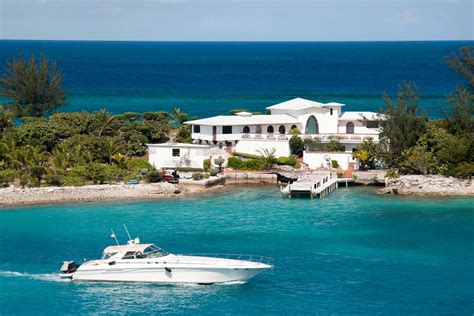 The Ultimate Bahamas Honeymoon Guide The Honeymoon Edit