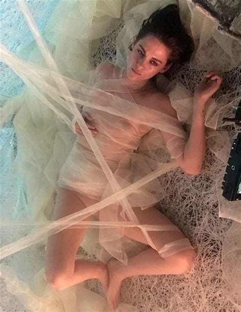 Kristen Stewart Nude In Bed Leaked Homemade Photo The Best Porn Website