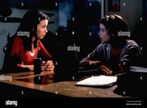 Party Of Five Tv Lacey Chabert Neve Campbell Pty5 023 Stock Photo