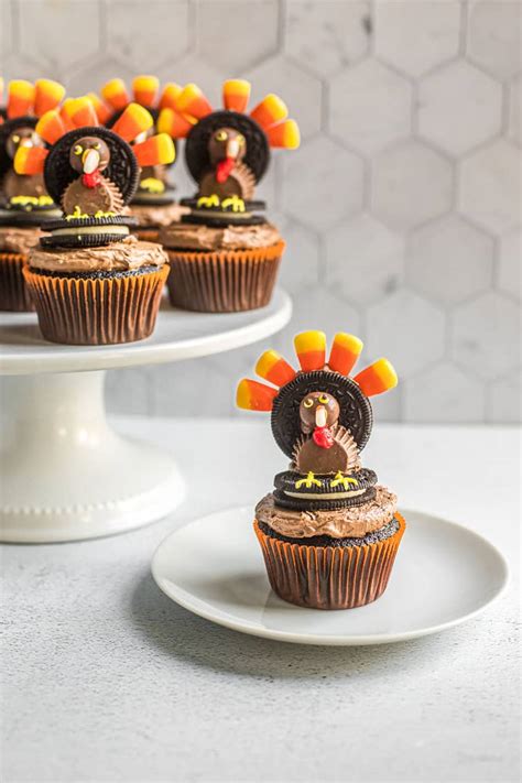 One Dozen Thanksgiving Turkey Edible Cupcake Toppers Cake Toppers Craft Supplies And Tools