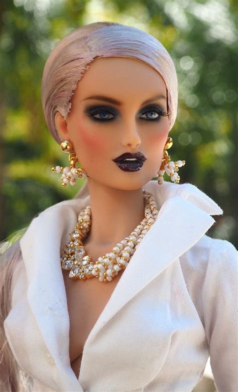 viola barbie dress barbie clothes fashion royalty dolls fashion dolls barbie hairstyle