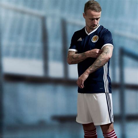 Customise home & away kits with official printing. Scotland 2018 Adidas Home Kit | 17/18 Kits | Football ...