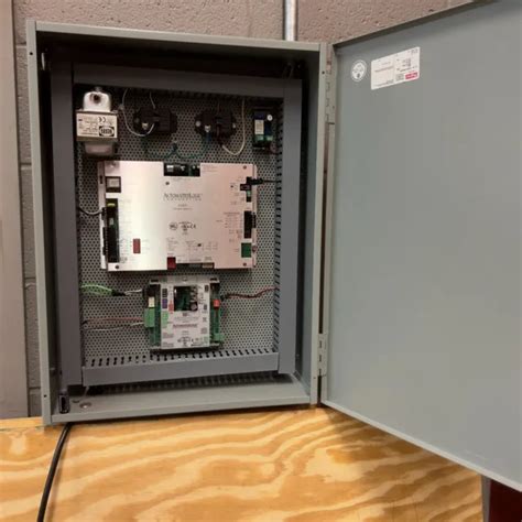 Automated Logic Zn220 Fully Programmable Zone Controller Hoffman