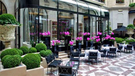 French Restaurant In Paris Lorangerie At Four Seasons George V