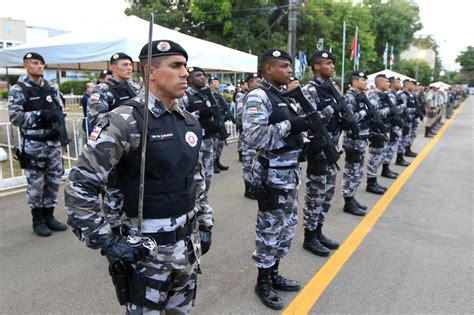 Copom, um dos maiores centros de emergência do mundo! Homenagens marcam os 193 anos da Polícia Militar - Portal ...