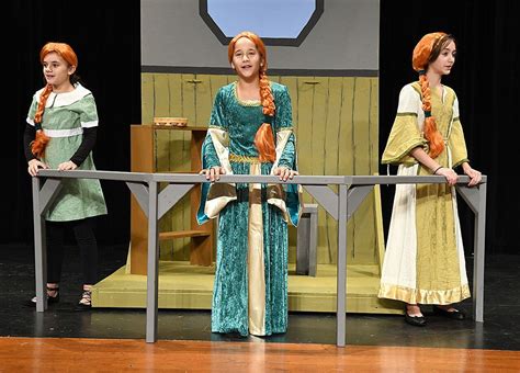 Union Springs Middle Schoolers Perform Shrek The Musical Jr