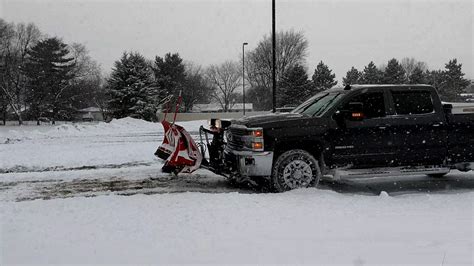 2016 Chevrolet 3500 Hd Silverado Plowing Snow Dec 11 2016 Youtube