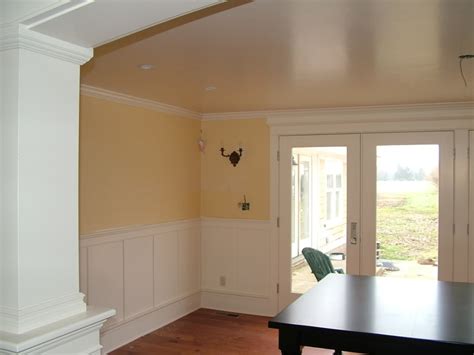 What color to paint ceiling with crown molding. 49 best images about Crown Moldings & Ceilings on ...