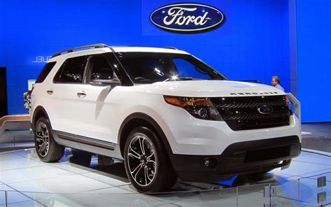 For the 2016 model year, the explorer has been treated to refreshed interior and. 2016 Ford Explorer Sport SUV Review, Interior, MSRP, Pics