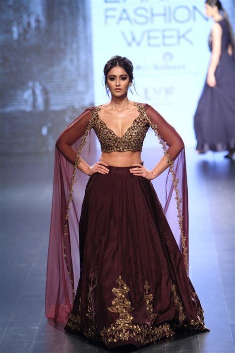 Ridhi Mehra At Lakmé Fashion Week Winterfestive 2016 Vogue India