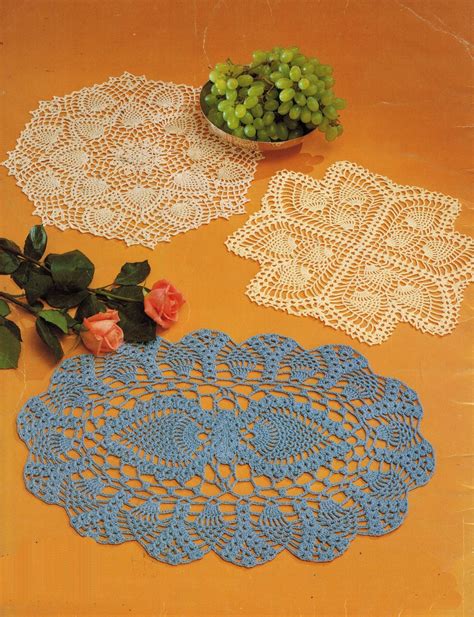 Vtg Pineapple Crochet Doilies Bowl Placemat Tablecloth