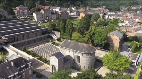 Beauraing has a population of. Sanctuaire de Beauraing - Info Tourism Benelux