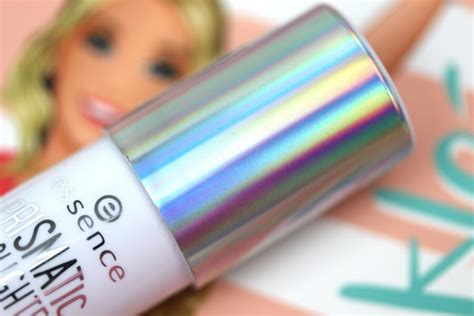2 colors quick shop 4.50. Glam & Shine - Beautyblog: essence Prismatic Highlighter ...