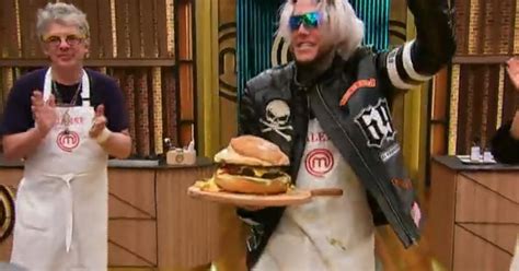 El mediático alex caniggia se convirtió en el 15to y penúltimo participante de la segunda edición del reality culinario masterchef celebrity que telefe empezará a emitir hacia fines de febrero. Sono iniziate le semifinali di Masterchef Celebrity 2 ...