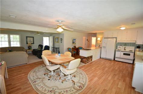 Property pictures of 1900 White Road, Camden, SC 29020, USA - Camden