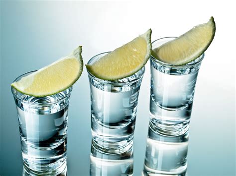 Brent hocking, founder and ceo of deleón tequila, wants to change this perception. Prepara deliciosos cócteles con José Cuervo Tradicional ...