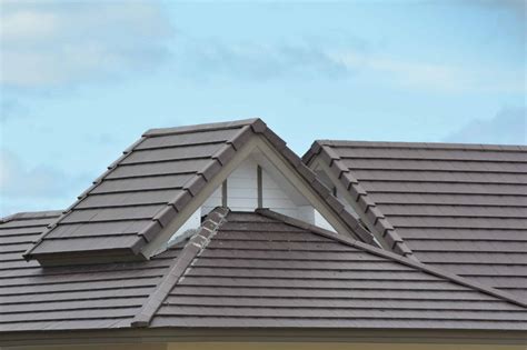 The Ultimate Guide For Choosing The Right Roofing Material For Your