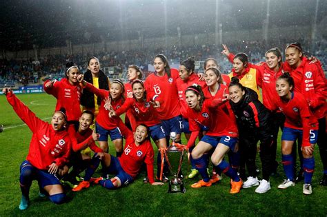 La empresa señaló que sus comunicadores emitirán la previa, los partidos y los análisis posteriores desde estados unidos. Partidos de la Roja: 09/06/2018 Chile-Costa Rica | 4:0