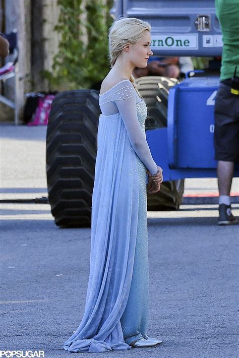 celebrity and entertainment get a first look at frozen s elsa on once upon a time once upon a