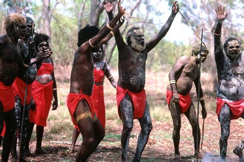 tiwi dancers aboriginal dancing northern territory australia ozoutback