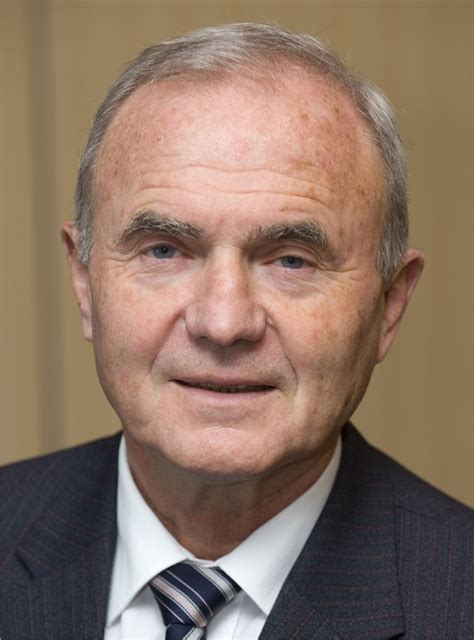 National speakers association (mike referred to previously, nsaspeaker.org) has many bureaus coming to check out keynoters and breakout presenters. Otmar Issing - keynote speaker - Global Speakers Bureau