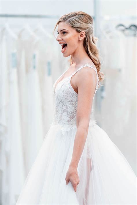 Top 10 Tips For Wedding Dress Shopping Bridal Gallery Of Orlando