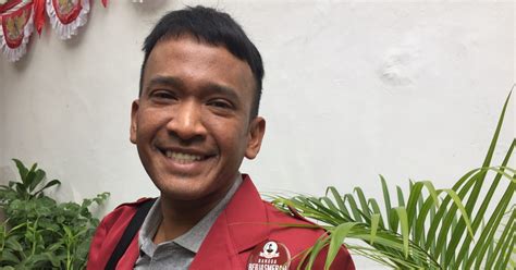 Check spelling or type a new query. Diangkat Anak, Ruben Onsu Minta Betrand Peto Tak Lupa Asal Usulnya : Okezone Celebrity