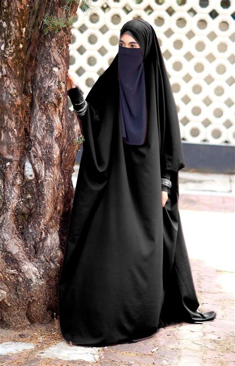 Pin By Nauvari Kashta Saree On Hijabi Queens Gaya Hijab Busana Islami Wanita