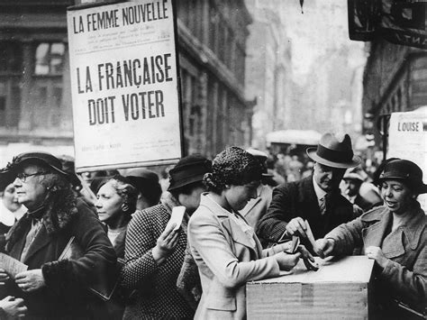 vote symbolique en images quand les françaises ont voté pour la première fois elle