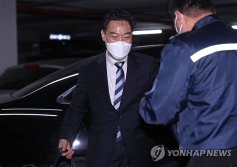 '2020 유통' 온라인 쇼핑이 '대세'. 청문정국 연장전…여야, 김오수 두고 전열 재정비 | 연합뉴스