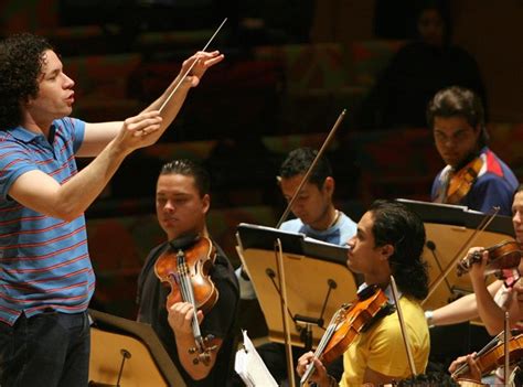 Today he is the director of the los angeles. Gustavo Dudamel: 10 facts about the great conductor ...