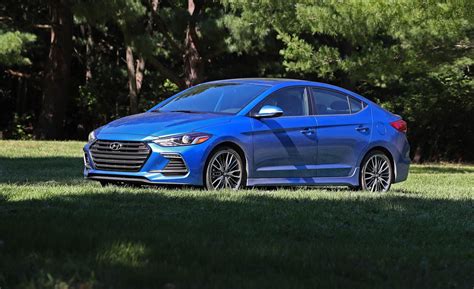 The elantra coupe is one of two new body styles joining the hyundai elantra lineup for the 2013 model year. 2018 Hyundai Elantra Sport | In-Depth Model Review | Car ...